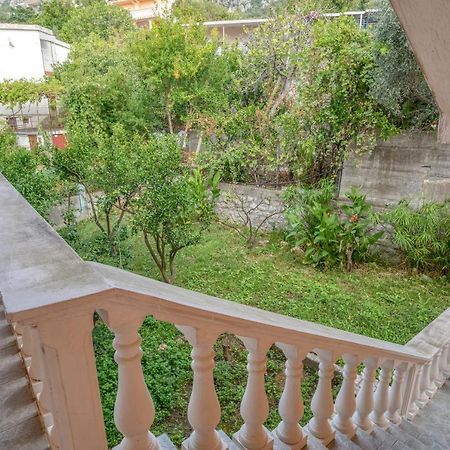 Hostel "Kraljica Snezna " Sutomore Εξωτερικό φωτογραφία