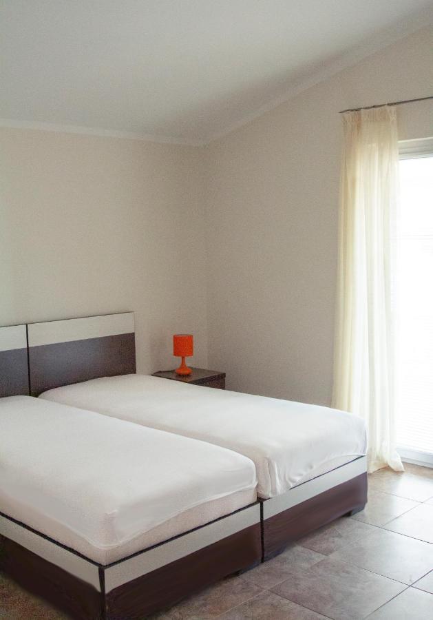 Hostel "Kraljica Snezna " Sutomore Εξωτερικό φωτογραφία