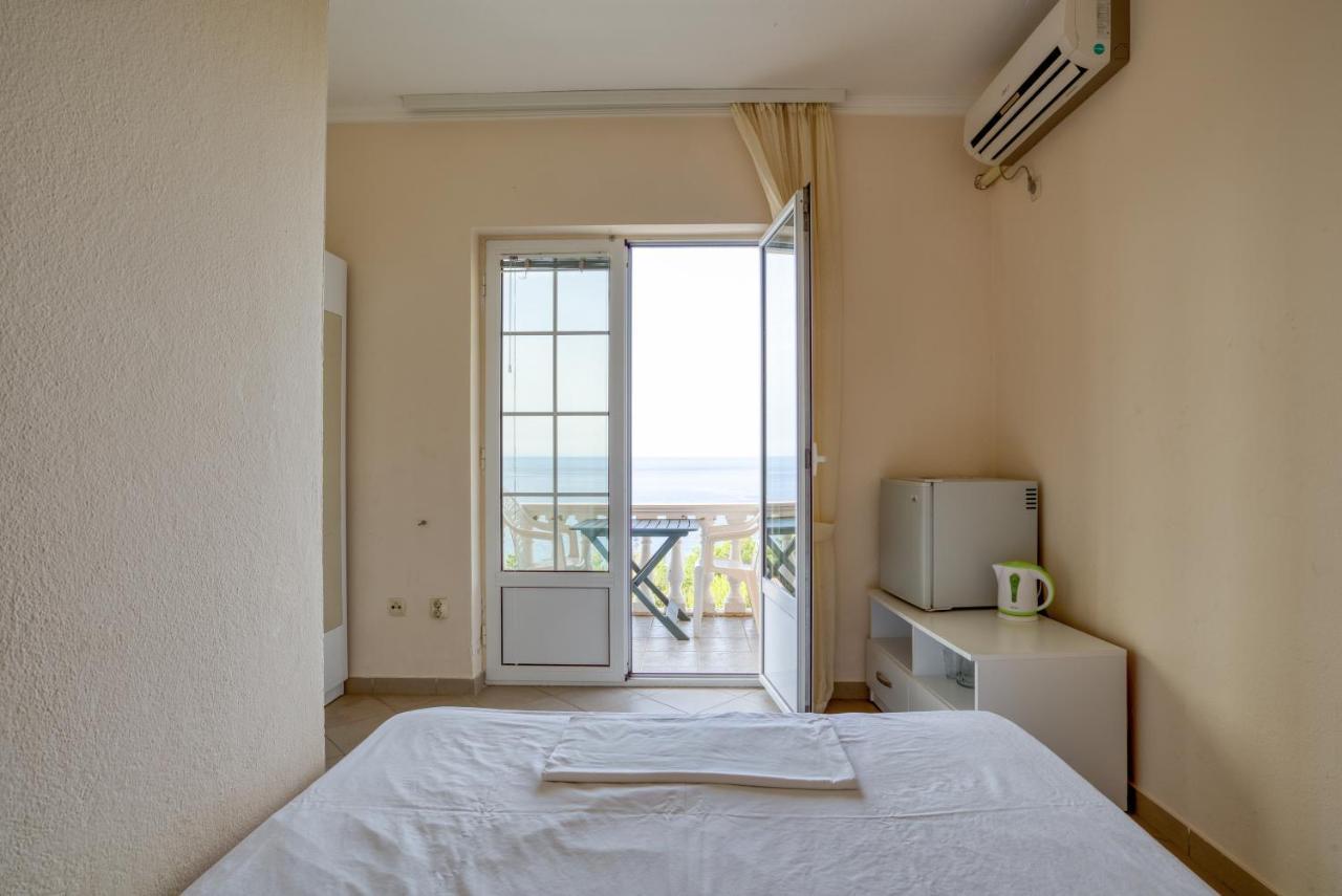 Hostel "Kraljica Snezna " Sutomore Εξωτερικό φωτογραφία